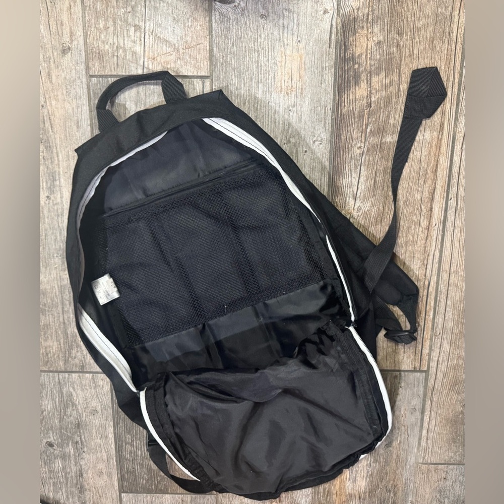 Adidas Backpack​​ - Picture 6 of 10